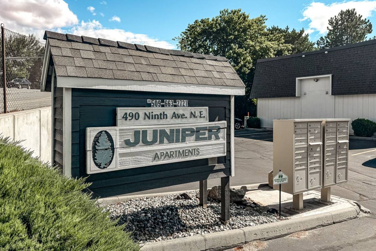 Apartment for rent at 490 9th St NE, East Wenatchee, WA 98802
