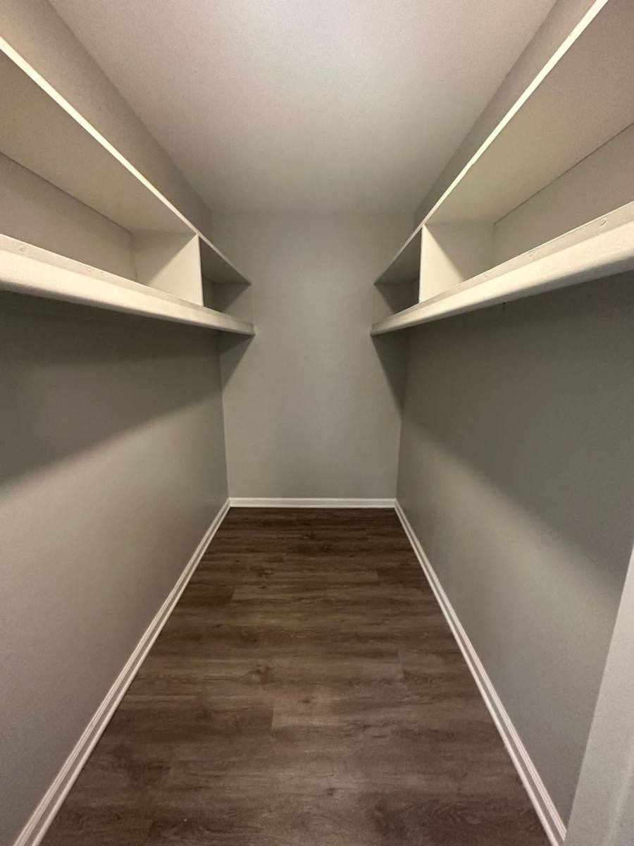 Apartment for rent at 30250 W 12 Mile Rd, Farmington, MI 48334