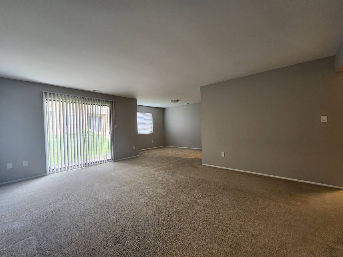 Apartment for rent at 30250 W 12 Mile Rd, Farmington, MI 48334