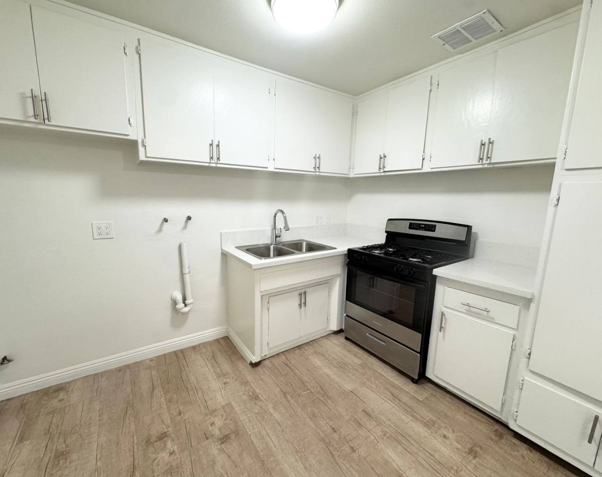 Apartment for rent at 702-725 N Mavis St, Anaheim, CA 92805