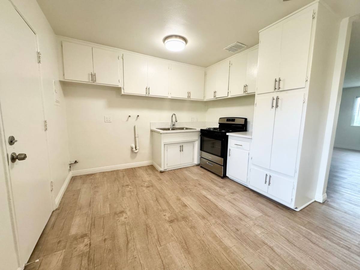 Apartment for rent at 702-725 N Mavis St, Anaheim, CA 92805