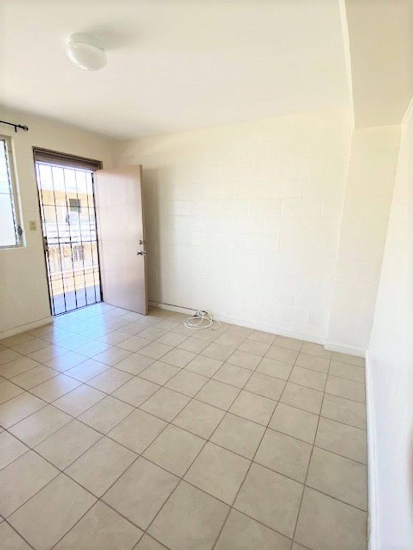 Apartment for rent at 825 University Ave, Honolulu, HI 96826