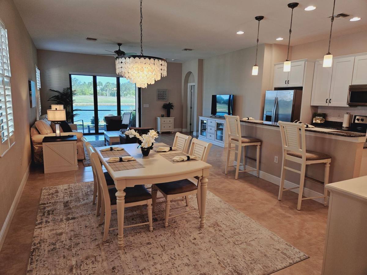 House for rent at 10468 Crooked Creek Dr, Venice, FL 34293