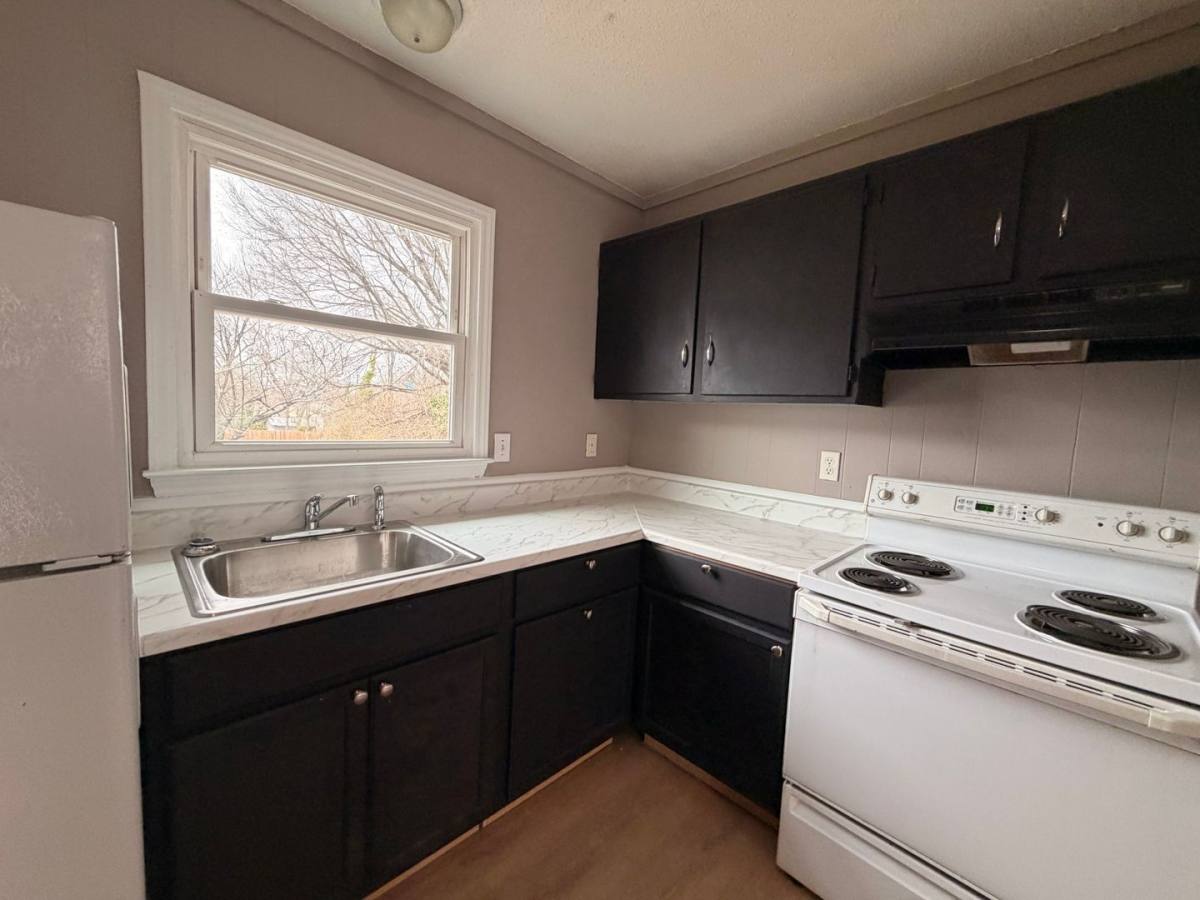 Apartment for rent at 199 Sheppard St, Thomasville, NC 27360