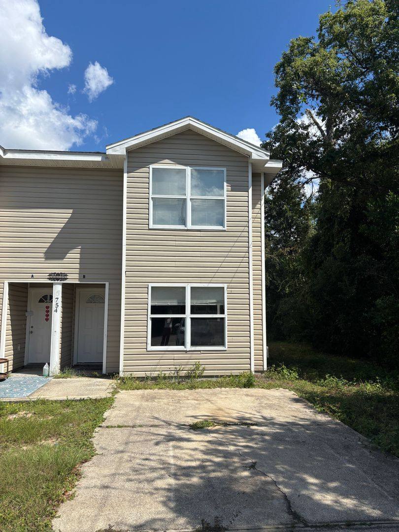 House for rent at 754 Sherman Ave, Panama City, FL 32401