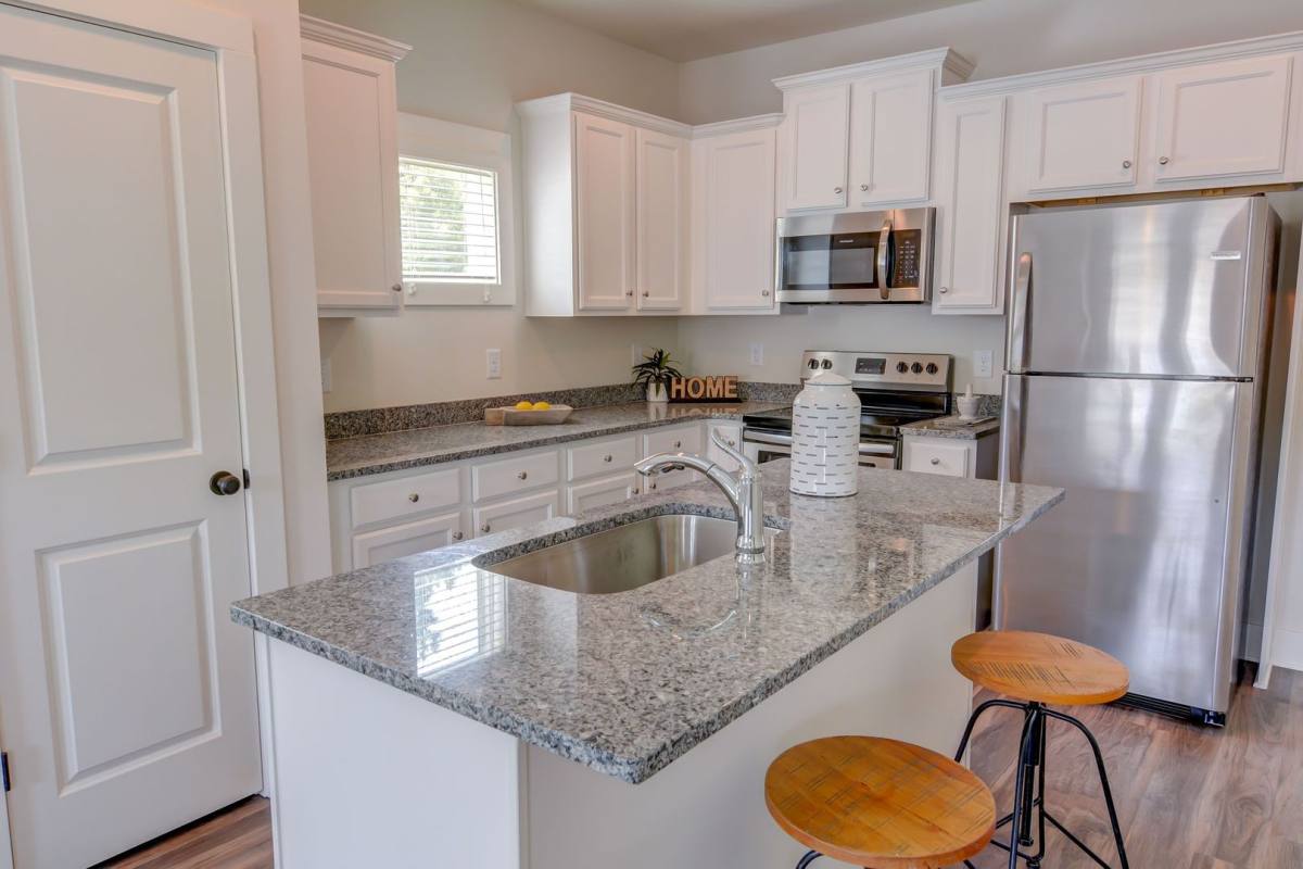 Apartment for rent at 3078 Commons Dr, Gainesville, GA 30504