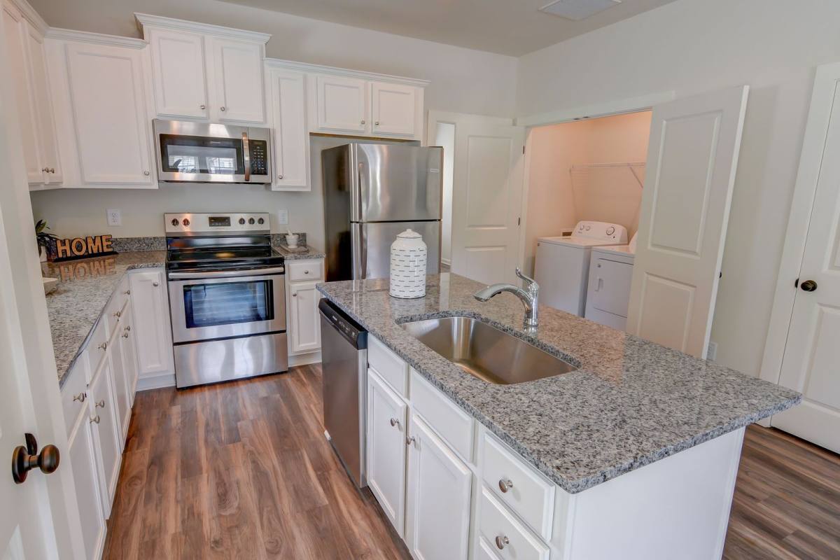Apartment for rent at 3078 Commons Dr, Gainesville, GA 30504