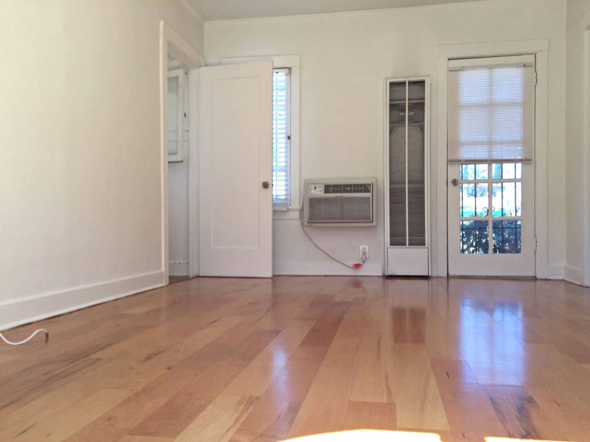 Apartment for rent at 5414 Fountain Ave, Los Angeles, CA 90029