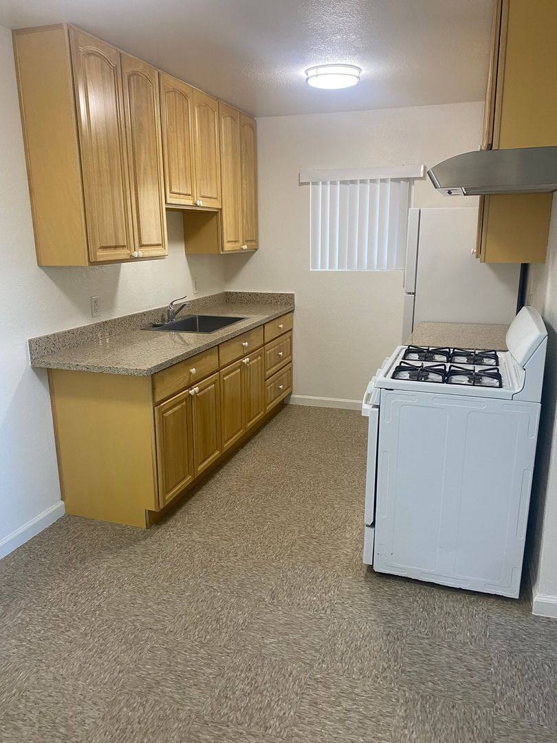 Apartment for rent at 923 Walnut Ave, Greenfield, CA 93927