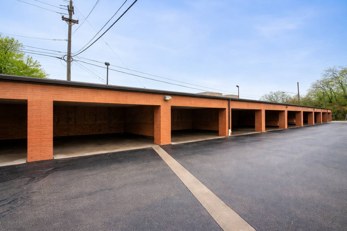 Condo for rent at 22081 River Oaks Dr #B1, Rocky River, OH 44116