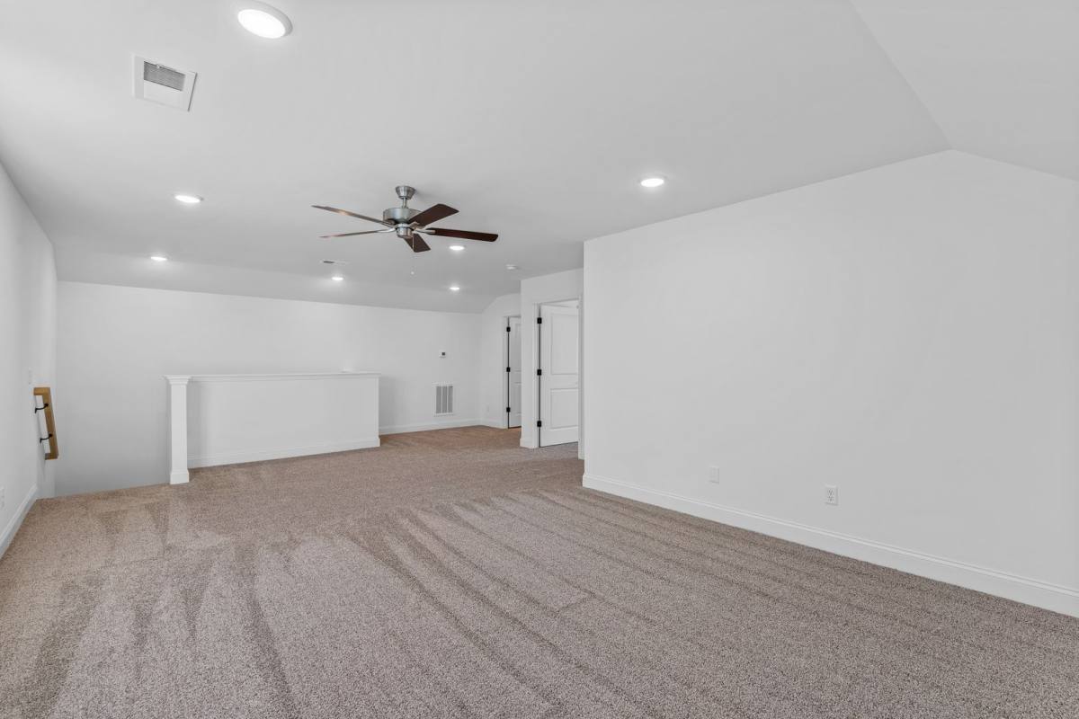 House for rent at 8973 James Creek Dr, Ooltewah, TN 37363