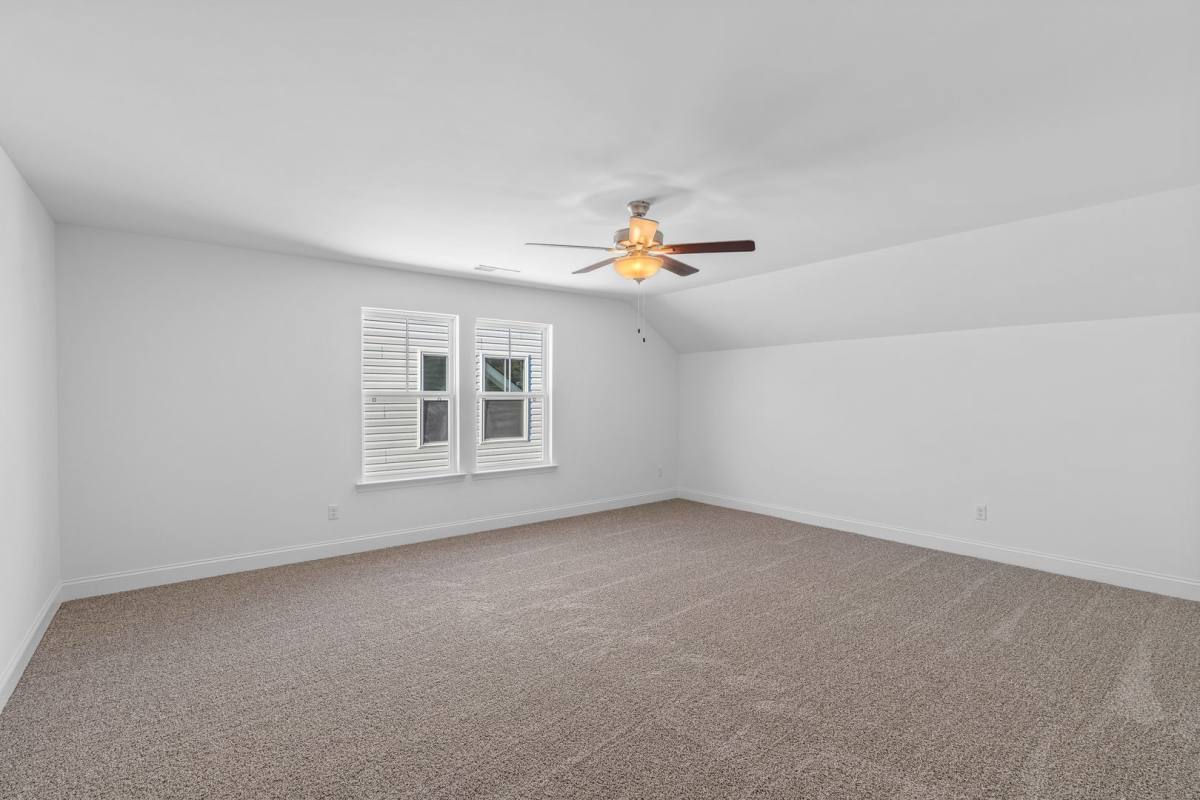 House for rent at 8973 James Creek Dr, Ooltewah, TN 37363