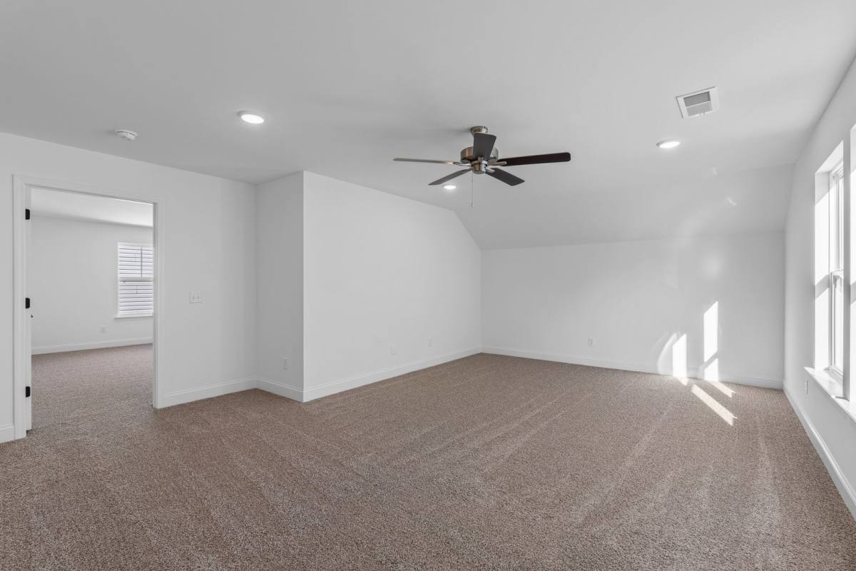 House for rent at 8973 James Creek Dr, Ooltewah, TN 37363