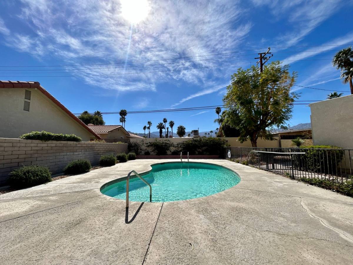Apartment for rent at 45485 Sunset Lane #3, Palm Desert, CA 92260