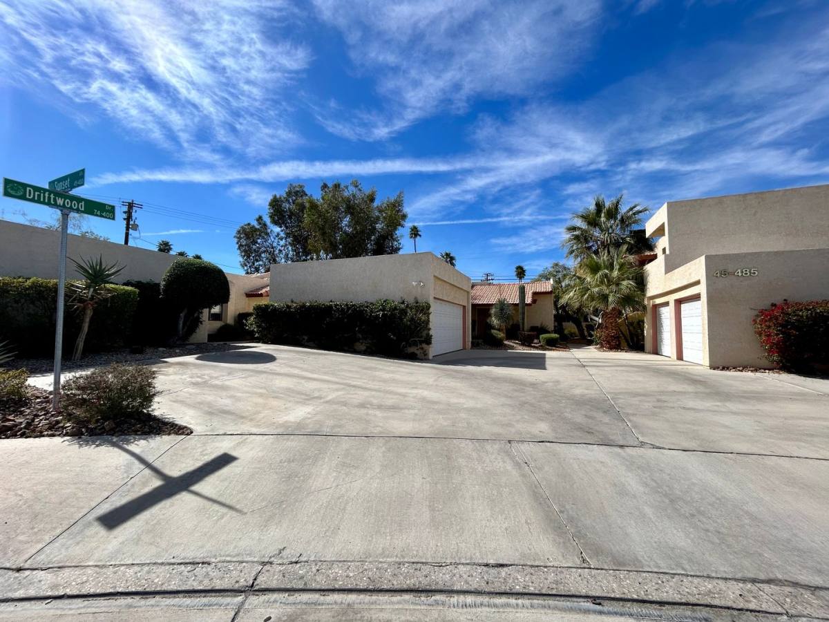 Apartment for rent at 45485 Sunset Lane #3, Palm Desert, CA 92260