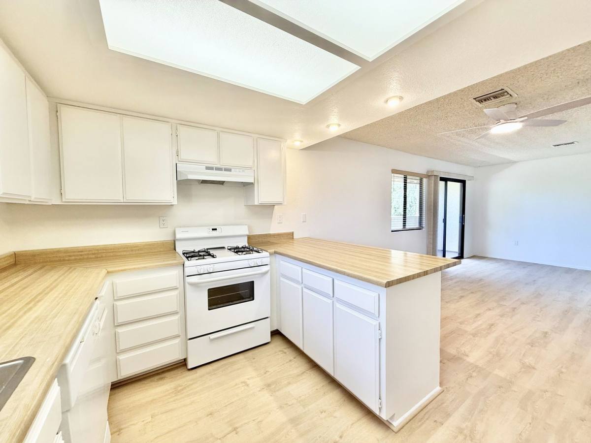 Apartment for rent at 45485 Sunset Lane #3, Palm Desert, CA 92260