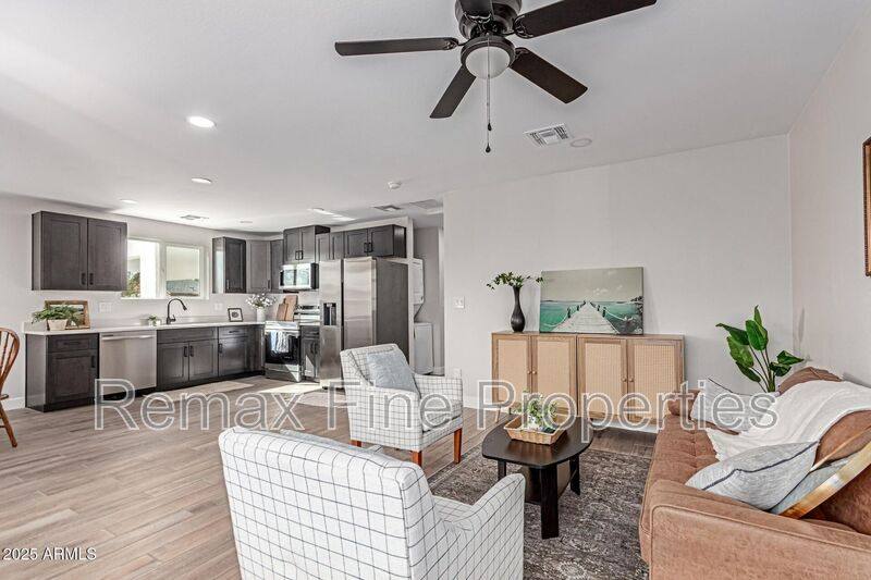 Apartment for rent at 6421 S 23rd St B, Phoenix, AZ 85042