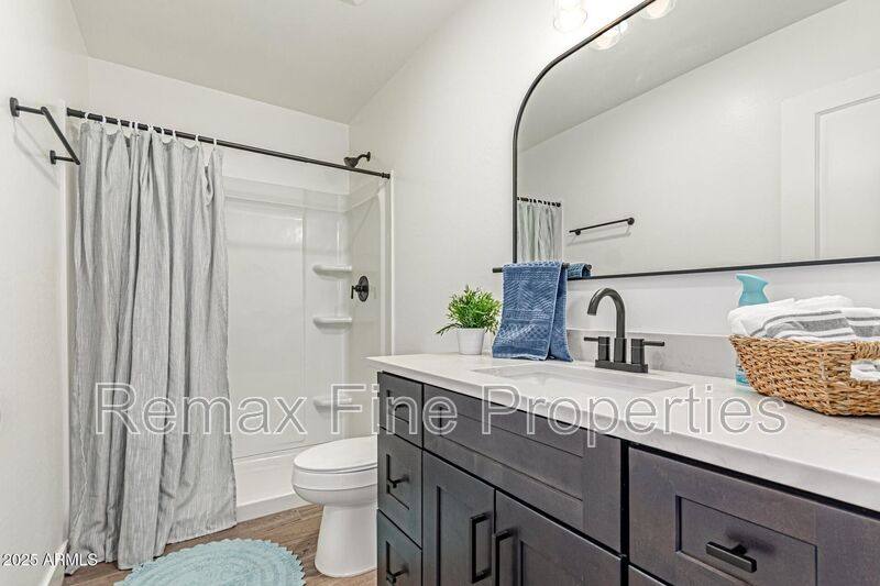Apartment for rent at 6421 S 23rd St B, Phoenix, AZ 85042