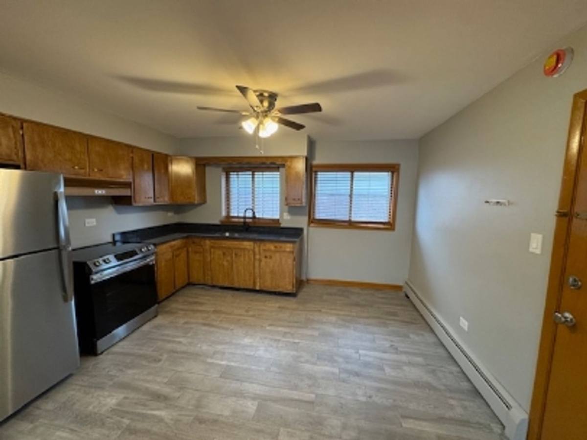 Apartment for rent at 3108 Saint Charles Rd, Bellwood, IL 60104