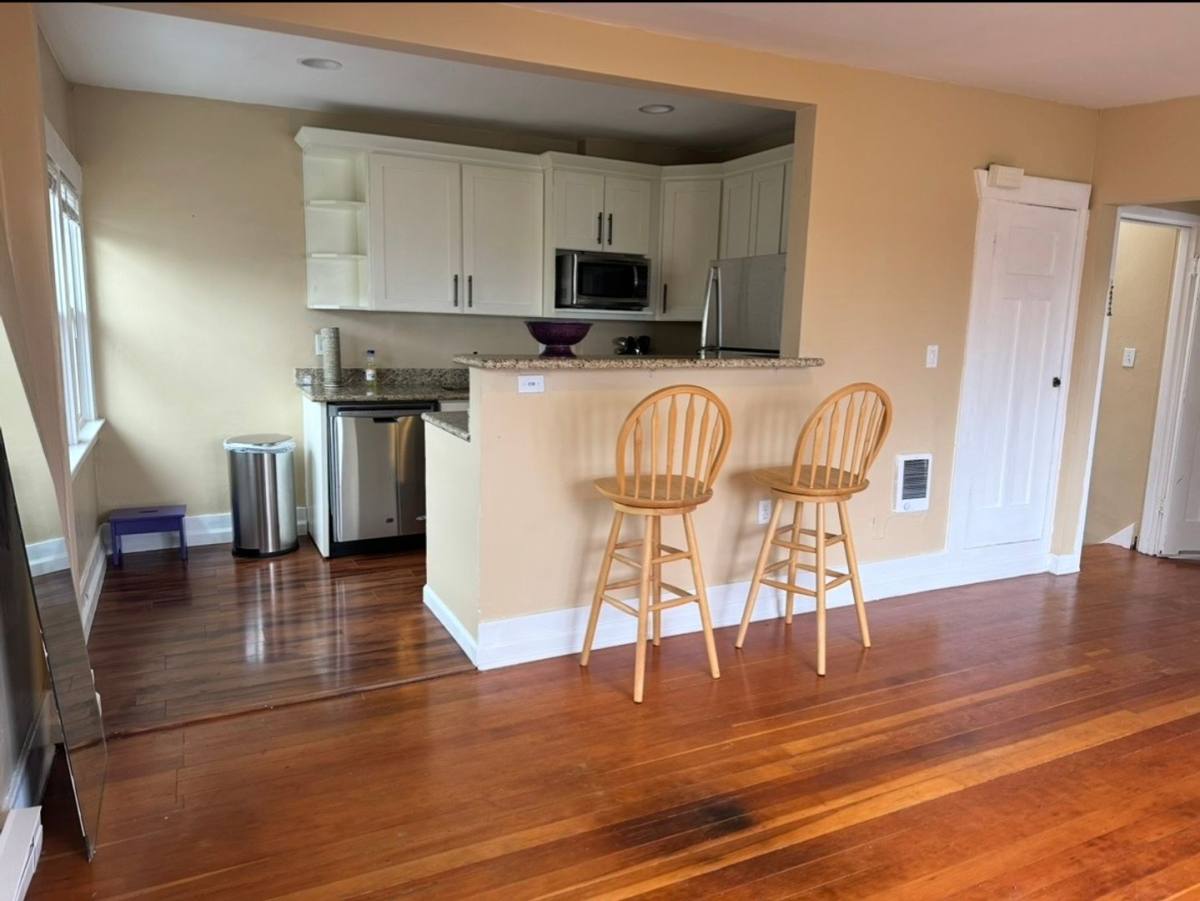 Apartment for rent at 2322 E Aloha St, Seattle, WA 98112