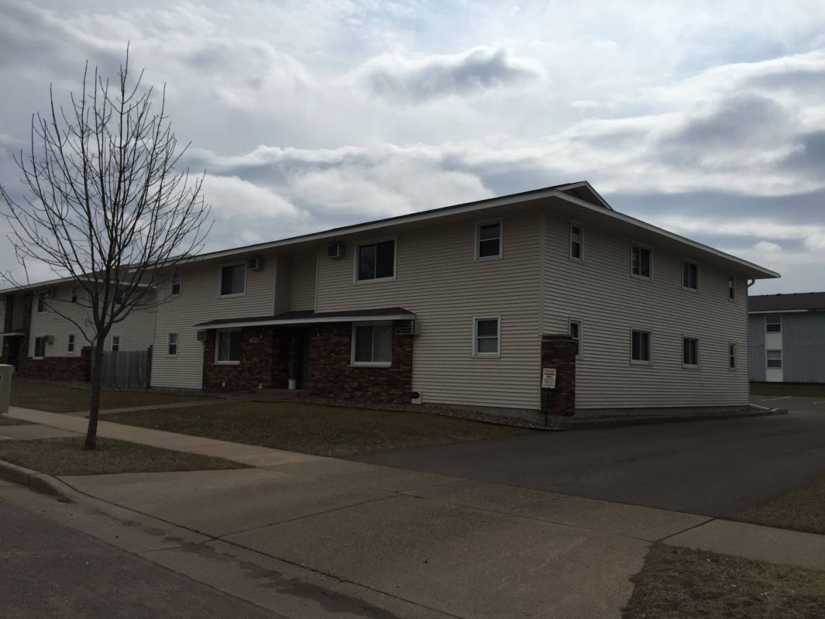 Apartment for rent at 1021 Imperial, Eau Claire, WI 54701
