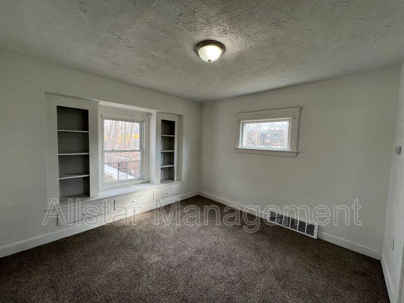 House for rent at 3467 E 125th St, Cleveland, OH 44120