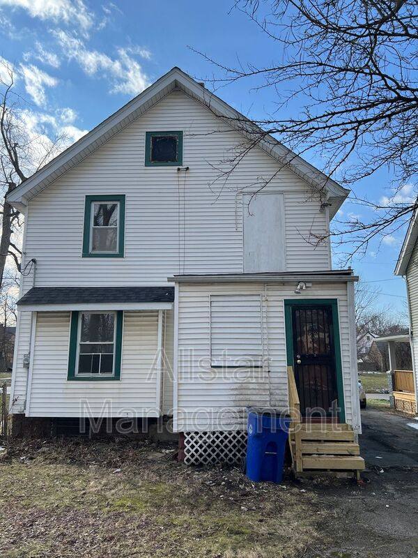 House for rent at 3467 E 125th St, Cleveland, OH 44120