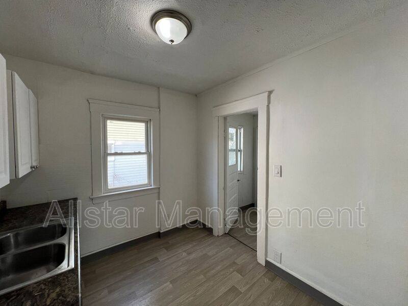 House for rent at 3467 E 125th St, Cleveland, OH 44120
