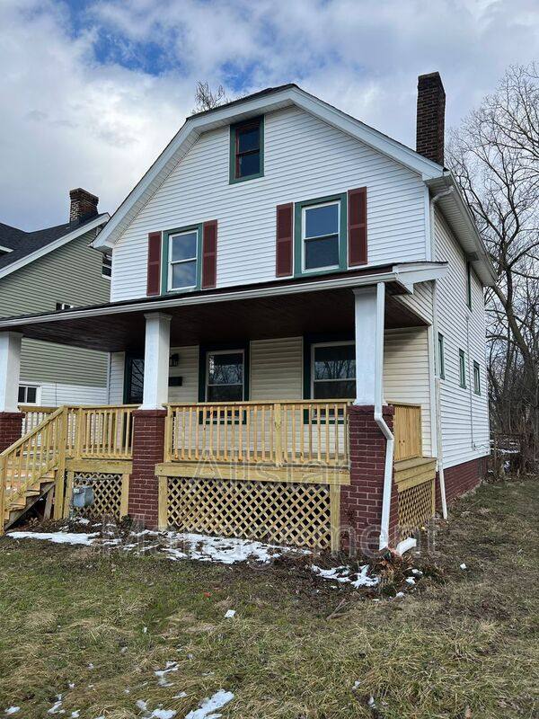 House for rent at 3467 E 125th St, Cleveland, OH 44120