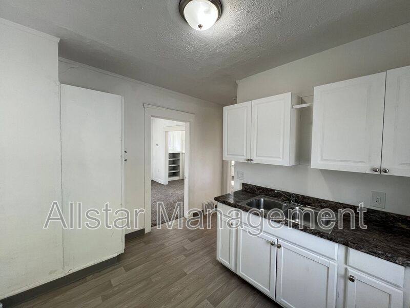 House for rent at 3467 E 125th St, Cleveland, OH 44120