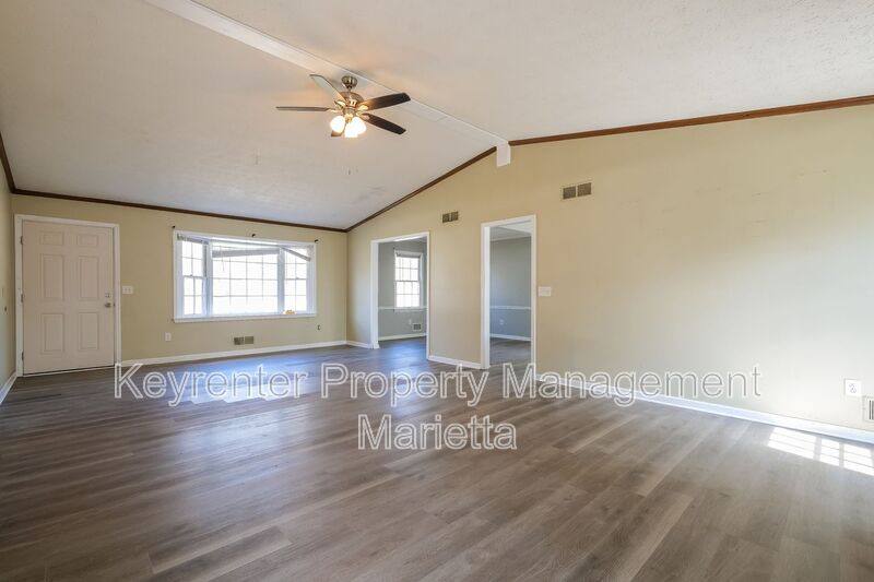 House for rent at 480 Debra Dr, Marietta, GA 30066