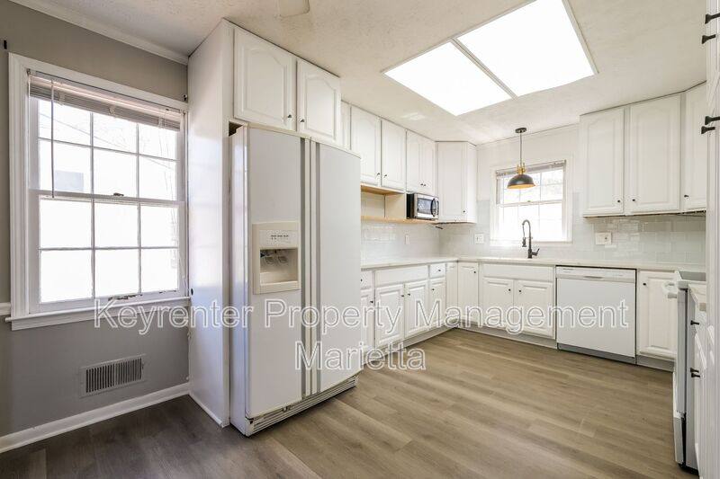 House for rent at 480 Debra Dr, Marietta, GA 30066