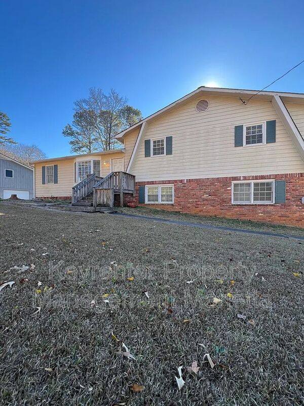 House for rent at 480 Debra Dr, Marietta, GA 30066