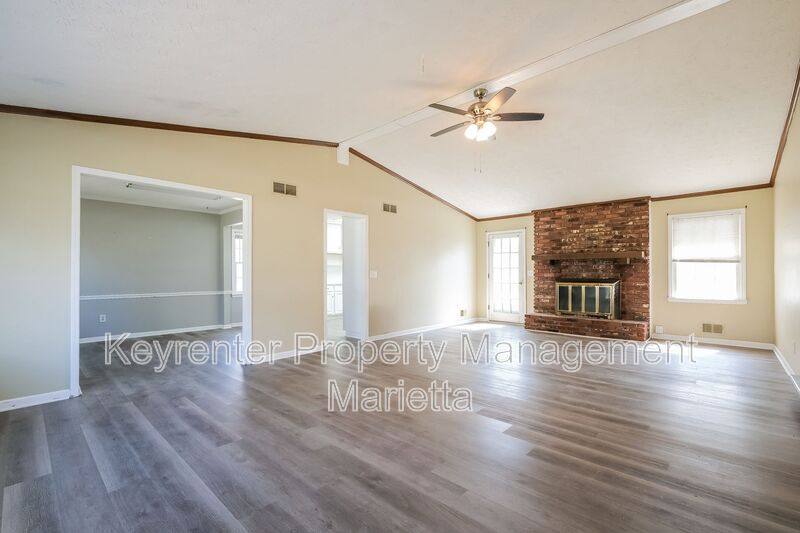 House for rent at 480 Debra Dr, Marietta, GA 30066