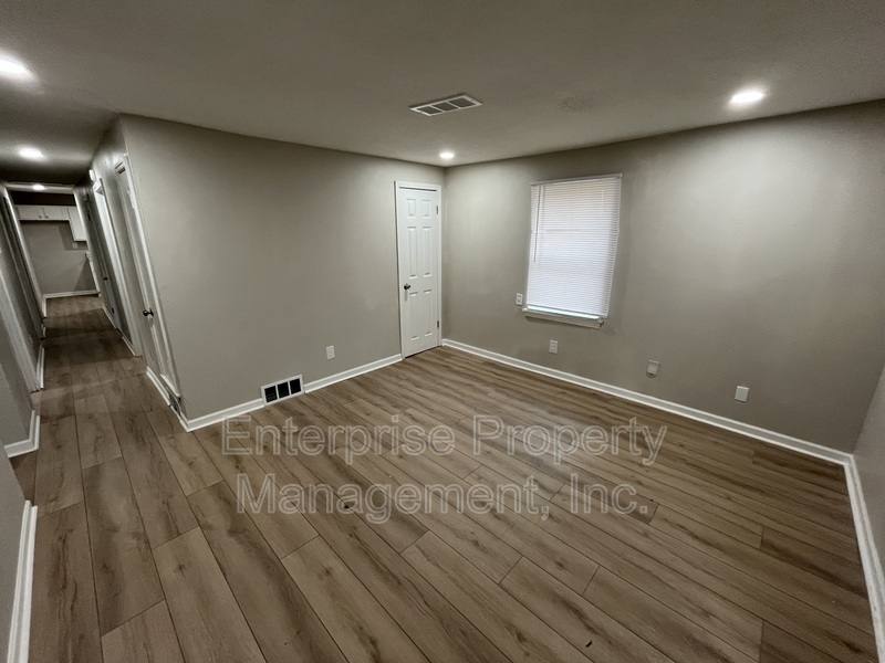 House for rent at 865 Haynes St, Memphis, TN 38114