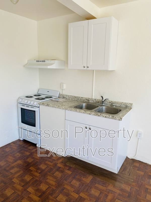 Apartment for rent at 2411 S 6th Ave #12, Tucson, AZ 85713
