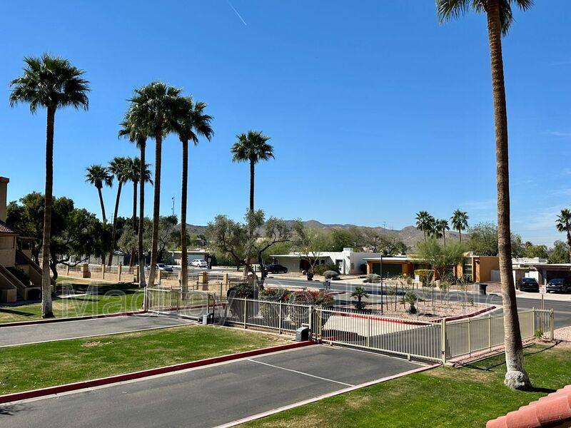 Townhouse for rent at 4901 S Calle Los Cerros Dr #268, Tempe, AZ 85282