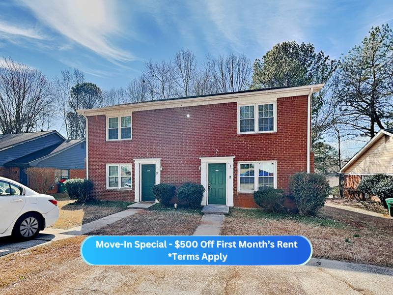 Townhouse for rent at 5280 Ridge Forest Dr, Stone Mountain, GA 30083