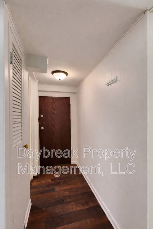Apartment for rent at 1121 2nd Ave S #5, Fargo, ND 58103