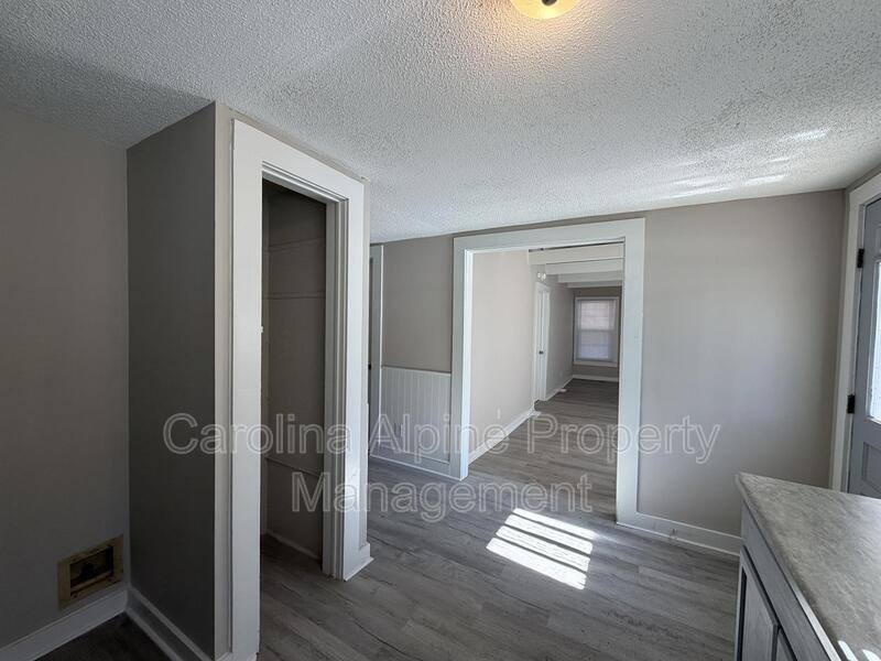 House for rent at 510 Ridgecrest Dr, High Point, NC 27262