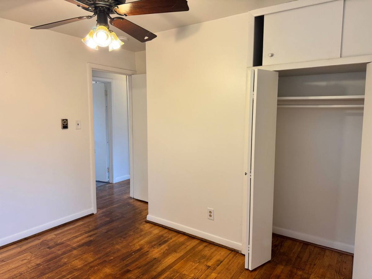 House for rent at 931 Moravia St, Winston Salem, NC 27107