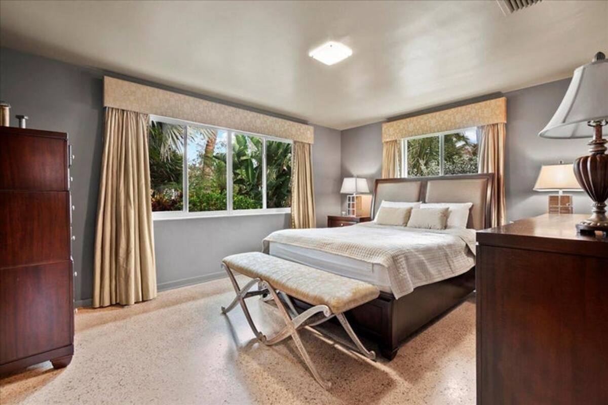 House for rent at 440 Jupiter Lane, North Palm Beach, FL 33408