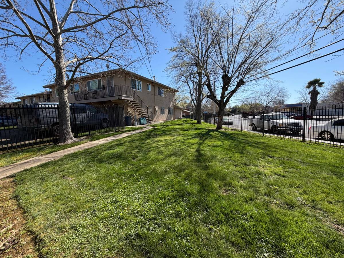 House for rent at 2044 Benita Dr, Rancho Cordova, CA 95670