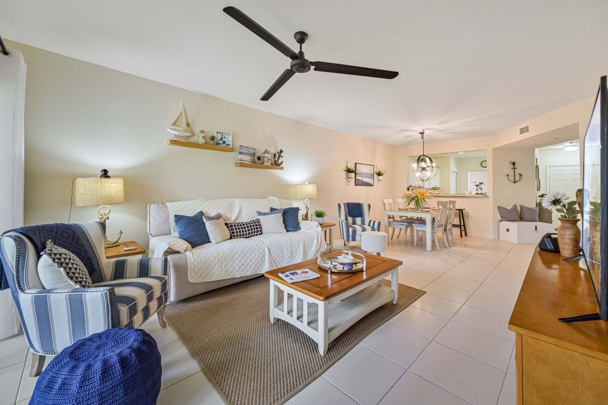 Condo for rent at 7823 Regal Heron Circle, Naples, FL 34104