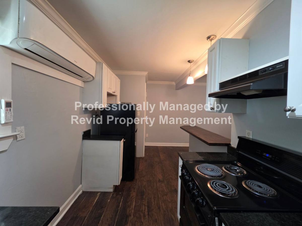 Apartment for rent at 1632 Monroe, Memphis, TN 38104