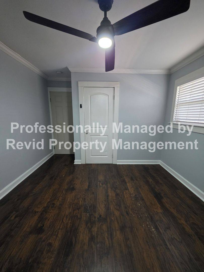 Apartment for rent at 1632 Monroe, Memphis, TN 38104