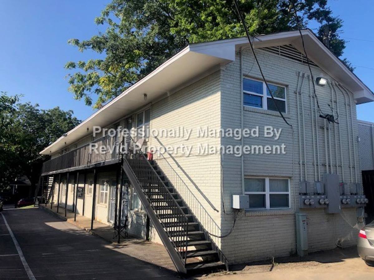 Apartment for rent at 1632 Monroe, Memphis, TN 38104