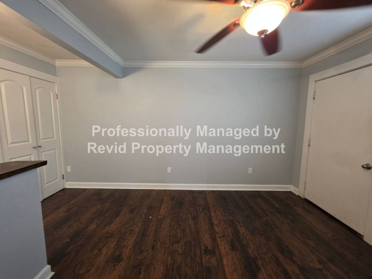 Apartment for rent at 1632 Monroe, Memphis, TN 38104