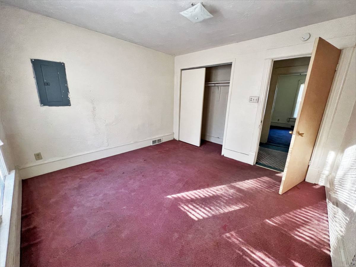 Apartment for rent at 915 W 4th, Mitchell, SD 57301
