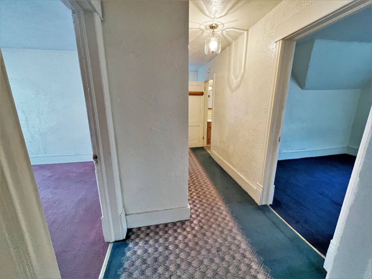 Apartment for rent at 915 W 4th, Mitchell, SD 57301